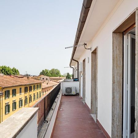 Modern Attics With Balconies And Panoramic View Pisa Exterior photo